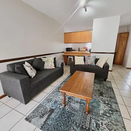 Cozy Secure Apartment Bloemfontein Exterior photo