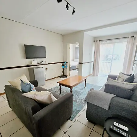 Cozy Secure Apartment Bloemfontein Exterior photo